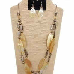 Custom Jewelry 2 Strand Necklace With Wax Cord And Lip Shells Set By IVETH 20 Custom Jewelry 2 Strand Necklace With Wax Cord And Lip Shells Set By IVETH