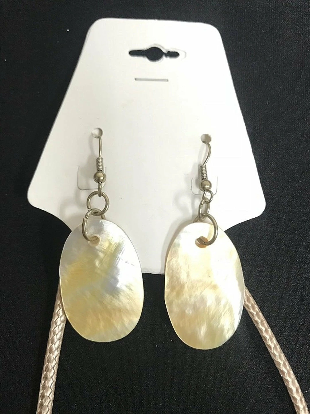 Custom Jewelry 2 Strand Necklace With Wax Cord And Lip Shells Set By IVETH 11 Custom Jewelry 2 Strand Necklace With Wax Cord And Lip Shells Set By IVETH