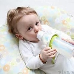 Li`l Helper Li'l Helper BPA Free Hands Baby Bottle Holder Free Green